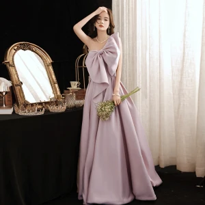 Chic Beautiful Blushing Pink Prom Dresses 2021 A Line Princess Strapless Bow Sleeveless Backless Sweep Train Prom Formal Dresses