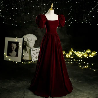 Vintage Originale Bordeaux Daim Robe De Bal 2021 Princesse Encolure Carrée Gonflée Manches Courtes Dos Nu Longue Robe De Ceremonie