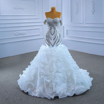 Luxe Haut De Gamme Blanche Perlage Faux Diamant Volants En Cascade Robe De Mariée 2021 Trompette Sirène De L Épaule Sans Manches Dos Nu Chapel Train Mariage