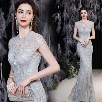 Charming Silver Grey Beading Evening Dresses 2021 Trumpet Mermaid Scoop Neck Pearl Sequins Short Sleeve Floor Length Long Formal Dresses