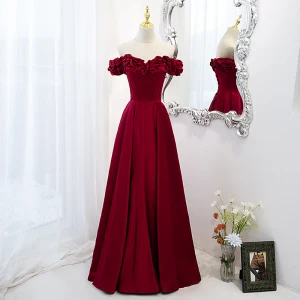 Élégant Bordeaux Satin Robe De Bal 2021 Princesse Volants De L Épaule Manches Courtes Dos Nu Longue Robe De Ceremonie