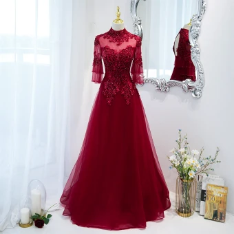 Élégant Bordeaux Robe De Bal 2021 Princesse Col Haut Perlage Faux Diamant En Dentelle Fleur 3 4 Manches Dos Nu Longue Robe De Ceremonie