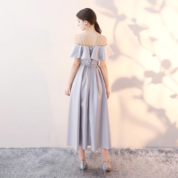 Chic / Beautiful Grey Homecoming Graduation Dresses 2018 A-Line / Princess Off-The-Shoulder Spaghetti Straps Short Sleeve Bow Sash Tea-length Ruffle Backless Formal Dresses