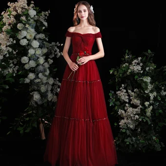Charmant Bordeaux Plissée Robe De Bal 2021 Princesse De L Épaule Sans Manches Dos Nu Fendue Devant Longue Robe De Ceremonie