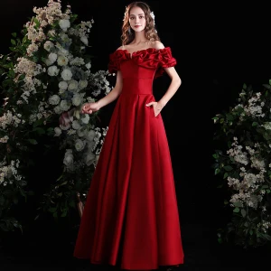 Élégant Bordeaux Robe De Bal 2021 Princesse Dos Nu Volants Longue Satin De L Épaule Promo Manches Courtes Robe De Ceremonie
