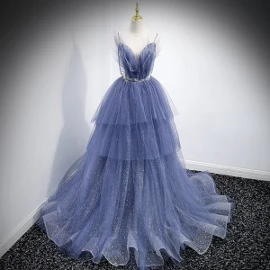 Sjarmerende Himmelen Blå Gripende Ruffles Ballkjoler 2021 Prinsesse Spaghettistropper Beading Rhinestone Paljetter Uten Ermer Ryggløse Feie Tog Ball Formelle Kjoler