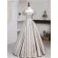Scintillantes Argenté Glitter Paillettes Satin Robe De Bal 2021 Princesse Encolure Carrée Tachetée Manches Courtes Dos Nu Longue Robe De Ceremonie