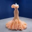 Charmant Luxus / Herrlich Champagner Fallende Rüsche Brautkleider / Hochzeitskleider 2021 Meerjungfrau One-Shoulder Perlenstickerei Perle Pailletten Ärmellos Rückenfreies Sweep / Pinsel Zug Hochzeit