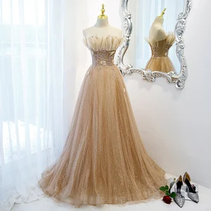 Glitzernden Champagner Pailletten Ballkleider A Linie 2021 Bandeau Ärmellos Perlenstickerei Applikationen Rückenfreies Lange Ball Festliche Kleider