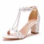 Charmant Blanche Faux Diamant En Dentelle Fleur Chaussure De Mariée 2021 Perle T-Strap 7 cm Talons Épais Peep Toes / Bout Ouvert Mariage Sandales Talons Hauts
