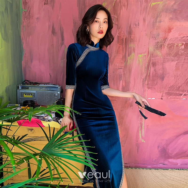 Vintage Originale Style Chinois Bleu Marine Cheongsam Robe De Soiree 2021 Trompette Sirene Velour Daim Col Haut 1 2 Manches The Longueur Fendue devant Robe De Ceremonie