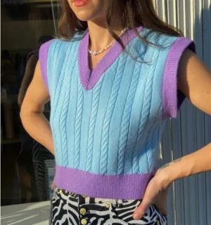 Mode Bleu Ciel Deux Tons Tomber Tricot Désinvolte Débardeurs Chandails 2021 V Cou Manches Courtes Hauts Pour Femmes