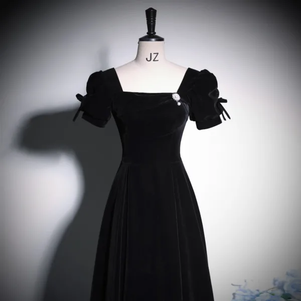 Elegant Black Solid Color Velvet Prom Dresses 2023 A-Line / Princess Square Neckline Short Sleeve Backless Floor-Length / Long Prom Formal Dresses