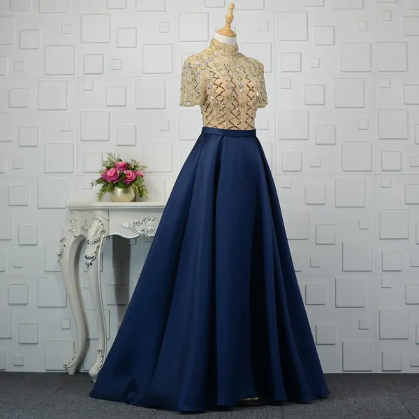 Chic / Beautiful Navy Blue Evening Dresses  2018 A-Line / Princess Beading Crystal Rhinestone Sequins High Neck Short Sleeve Floor-Length / Long Formal Dresses
