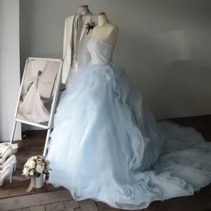 Elegante Hemelsblauw Galajurken 2018 Baljurk Kant Appliques Strapless Ruglooze Cascading Ruches Mouwloos Chapel Train Gelegenheid Jurken