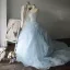 Elegante Himmelblau Ballkleider 2018 Ballkleid Mit Spitze Applikationen Bandeau Rückenfreies Fallende Rüsche Ärmellos Kapelle-Schleppe Festliche Kleider