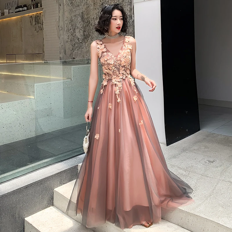 Elegant Blushing Pink Evening Dresses 2019 A Line Princess V Neck Rhinestone Flower Lace Sleeveless Backless Floor Length Long Formal Dresses Elegant Blushing Pink Evening Dresses 2019 A Line Princess V Neck Rhinestone Flower Lace Sleeveless Backless Floor Length Long Formal Dresses