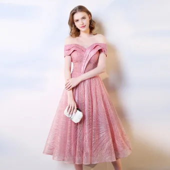 Chic Belle Rose Bonbon De Retour Robe De Graduation 2019 Princesse De L 039 Épaule Paillettes Manches Courtes Dos Nu Thé Longueur Robe De Ceremonie