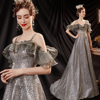 Scintillantes Argenté Glitter Paillettes Robe De Bal 2021 Princesse Bretelles Spaghetti En Dentelle Fleur Manches Courtes Dos Nu Train De Balayage Robe De Ceremonie