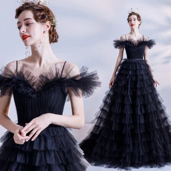 Chic Belle Noire Volants Robe De Bal 2021 Princesse Bretelles Spaghetti Manches Courtes Dos Nu Train De Balayage Robe De Ceremonie
