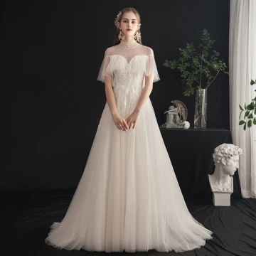 Légère Champagne Robe De Mariée 2019 Princesse Col Haut Perlage Cristal En Dentelle Fleur Manches Courtes Dos Nu Train De Balayage