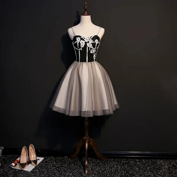 Sexy Black Cocktail Dresses 2018 A-Line / Princess Appliques Spaghetti Straps Backless Sleeveless Short Formal Dresses
