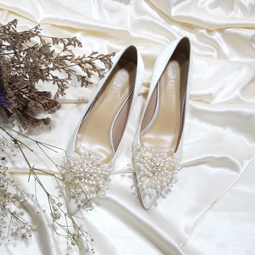 Chic Ivoire Chaussure De Mariée 2019 Cuir Perle 8 Cm Talons Aiguilles À Bout Pointu Mariage Escarpins