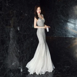 Modern Fashion Silver Evening Dresses 2019 Trumpet Mermaid V Neck Sequins Sash Sleeveless Backless Floor Length Long Formal Dresses
