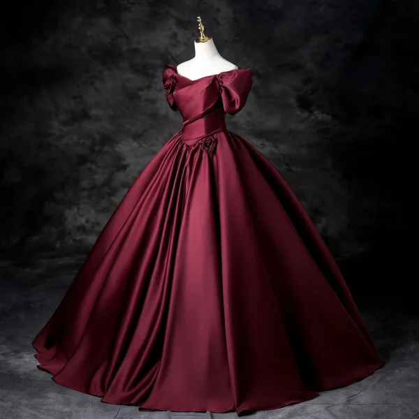 Elegant Burgundy Ball Gown Prom Dresses 2025 Off-The-Shoulder Short Sleeve Backless Floor-Length / Long Prom Formal Dresses