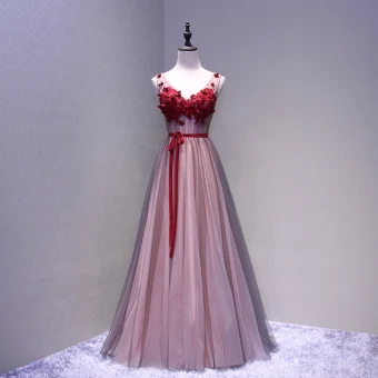 Chic Belle Bordeaux Robe De Bal 2018 Princesse Appliques Cristal Noeud V Cou Dos Nu Sans Manches Longue Robe De Ceremonie