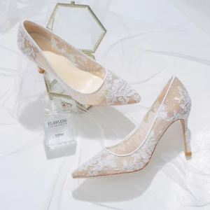 Modern Ivoor Bruidsschoenen 2019 Tule Kant Bloem 8 Cm Naaldhakken Stiletto Spitse Neus Huwelijk Pumps
