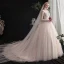 Charmant Champagner Brautkleider / Hochzeitskleider 2019 A Linie V-Ausschnitt Perlenstickerei Pailletten Spitze Blumen Ärmellos Rückenfreies Kapelle-Schleppe