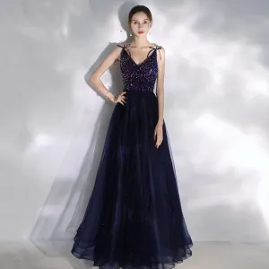 Charming Navy Blue Prom Dresses 2020 A Line Princess Beading Sequins Spaghetti Straps Bow Sleeveless Floor Length Long Formal Dresses