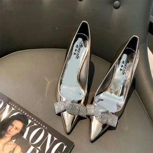 Moderne Mode Argenté Soirée Escarpins 2019 Faux Diamant Noeud 10 Cm Talons Aiguilles À Bout Pointu Escarpins