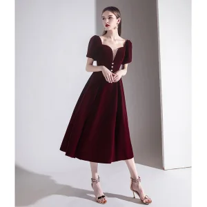 Élégant Bordeaux Robe De Soirée 2020 Princesse Daim Encolure Carrée Manches Courtes Dos Nu Thé Longueur Robe De Ceremonie