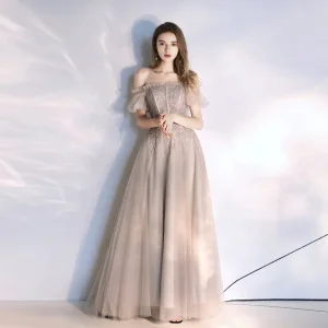 Classique Beige Robe De Soirée 2020 Princesse De L 039 Épaule Perlage En Dentelle Paillettes Manches Courtes Dos Nu Train De Balayage Robe De Ceremonie