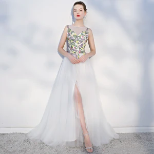 Élégant Multi Couleurs Plage Robe De Mariée 2018 Princesse Appliques Encolure Dégagée Dos Nu Sans Manches Fendue Devant Train De Balayage Mariage
