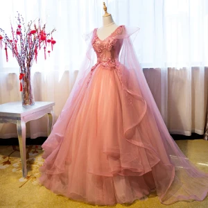 Chic Belle Perle Rose Volants En Cascade Robe De Ceremonie 2018 Robe Boule En Dentelle Appliques Perle V Cou Sans Manches Watteau Train Dos Nu Longue Robe De Bal