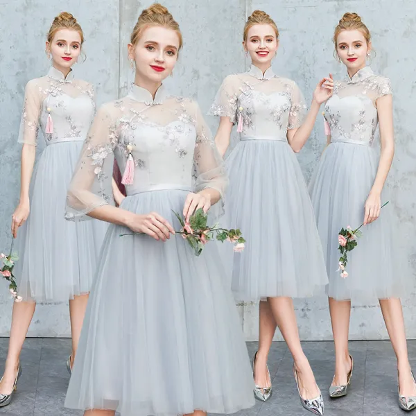 Chinese style Grey Embroidered Bridesmaid Dresses 2021 A-Line / Princess High Neck Short Sleeve Backless Tea-length Bridesmaid Wedding Party Dresses