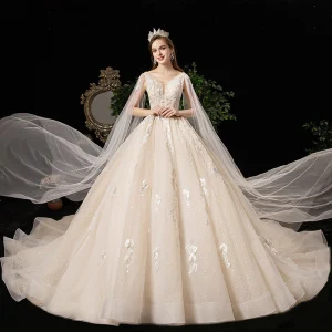 Luxe Champagne Robe De Mariée 2020 Princesse V Cou Perlage Paillettes Perle Cristal En Dentelle Fleur Manches Courtes Dos Nu Cathedral Train