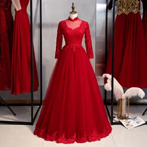 Abordable Style Chinois Bordeaux Robe De Soirée 2020 Princesse Col Haut Perlage En Dentelle Fleur Manches Longues Dos Nu Longue Robe De Ceremonie