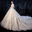 Luxe Champagne Robe De Mariée 2020 Princesse Encolure Dégagée Fait main Perlage Perle Paillettes En Dentelle Fleur Manches Courtes Dos Nu Royal Train