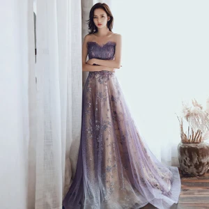 Charmig Purple Glittriga Glitter Aftonklänningar 2020 Prinsessa Axelbandslös Beading Paljetter Spets Blomma Ärmlös Halterneck Svep Tåg Formella Klänningar