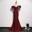 Chic / Belle Bordeaux Robe De Soirée 2020 Trompette / Sirène Encolure Dégagée Perlage Gland Cristal Faux Diamant Manches Courtes Dos Nu Train De Balayage Robe De Ceremonie