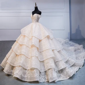 High End Champagne Håndlaget Beading Brudekjoler 2020 Ballkjole Av Skulderen Blonder Blomst Uten Ermer Ryggløse Gripende Ruffles Royal Train