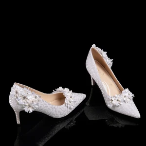 Charming Ivory Wedding Shoes 2020 Tulle Rhinestone Appliques Lace Flower 7 Cm Stiletto Heels Pointed Toe Wedding Pumps