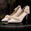 Fashion Champagne Wedding Shoes 2020 Satin 3D Lace Appliques Rhinestone 7 cm Stiletto Heels Pointed Toe Wedding Pumps