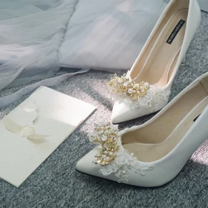 Charming Ivory Wedding Shoes 2020 Leather Handmade Rhinestone Pearl Sequins Lace Flower 10 Cm Stiletto Heels Pointed Toe Wedding Pumps