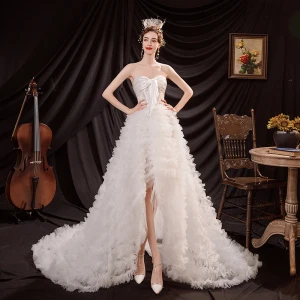 Sexy Ivoire Volants Asymétrique Robe De Mariée 2021 Princesse Satin Bustier Sans Manches Mariage