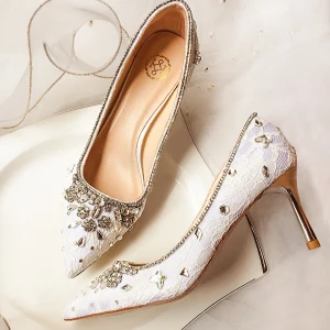 Charming Ivory Wedding Shoes 2020 Leather Lace Rhinestone 7 Cm Stiletto Heels Pointed Toe Wedding Pumps